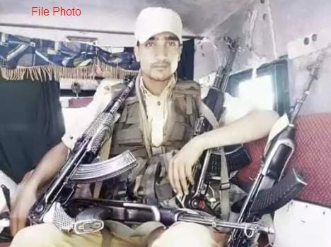 spo arrested with four ak 47